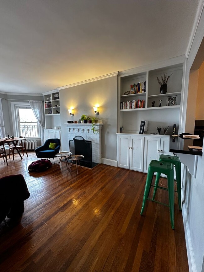 Foto del edificio - Spacious Back Bay 1 Bed w/ Common Outdoor ...