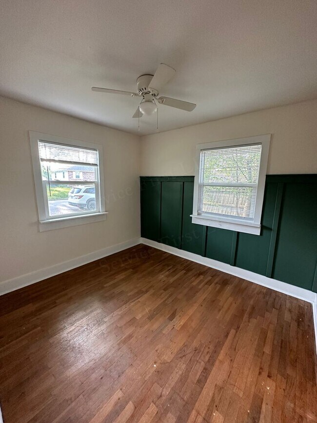 Foto del edificio - 2 bed, 1 Bath house in Bolivar, Mo! Call Q...