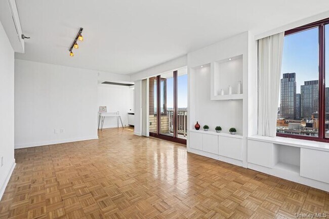 Foto del edificio - 4-74-74 48th Ave