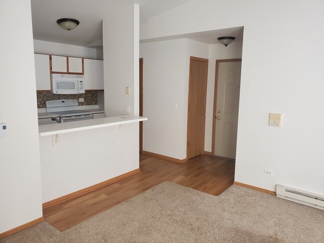 Foto del edificio - 551 Leah Ln