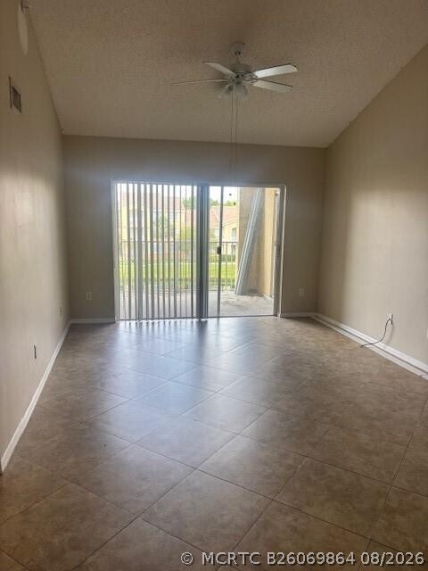 Building Photo - 2620 S University Dr