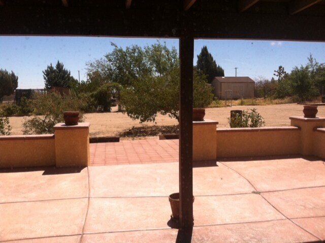 Foto del edificio - 3 BEDROOM VICTORVILLE HOME ON SPACIOUS LOT IN VICTORVILLE