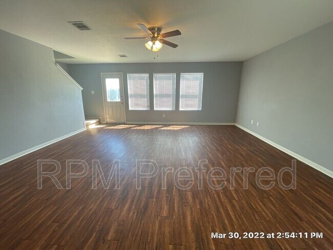 Building Photo - 11007 Vanilla Cir