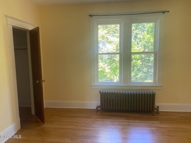 Foto del edificio - 517 New Scotland Ave