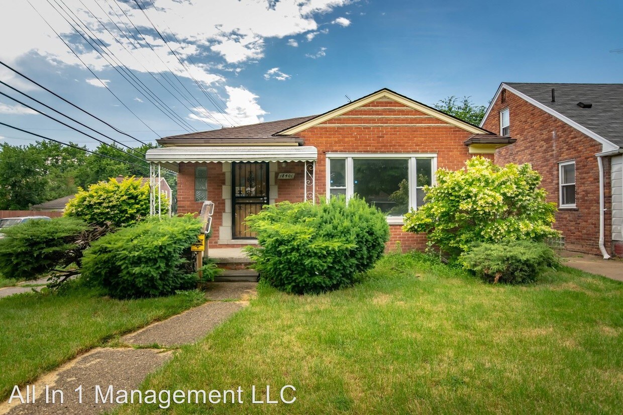 Primary Photo - 3 br, 1.5 bath House - 18401 Beland