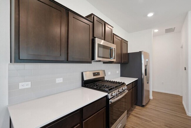 Building Photo - 15200 Spruce Frost Cv