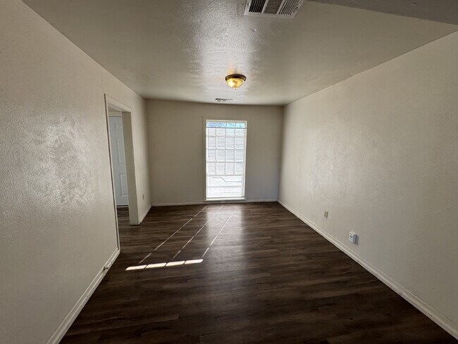 Building Photo - Lovely Home Within Minutes From Texas Tech!