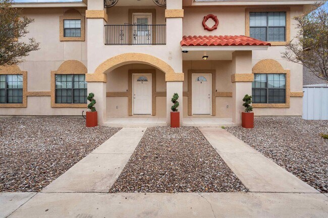 Building Photo - 113 Ramon Cardenas Dr