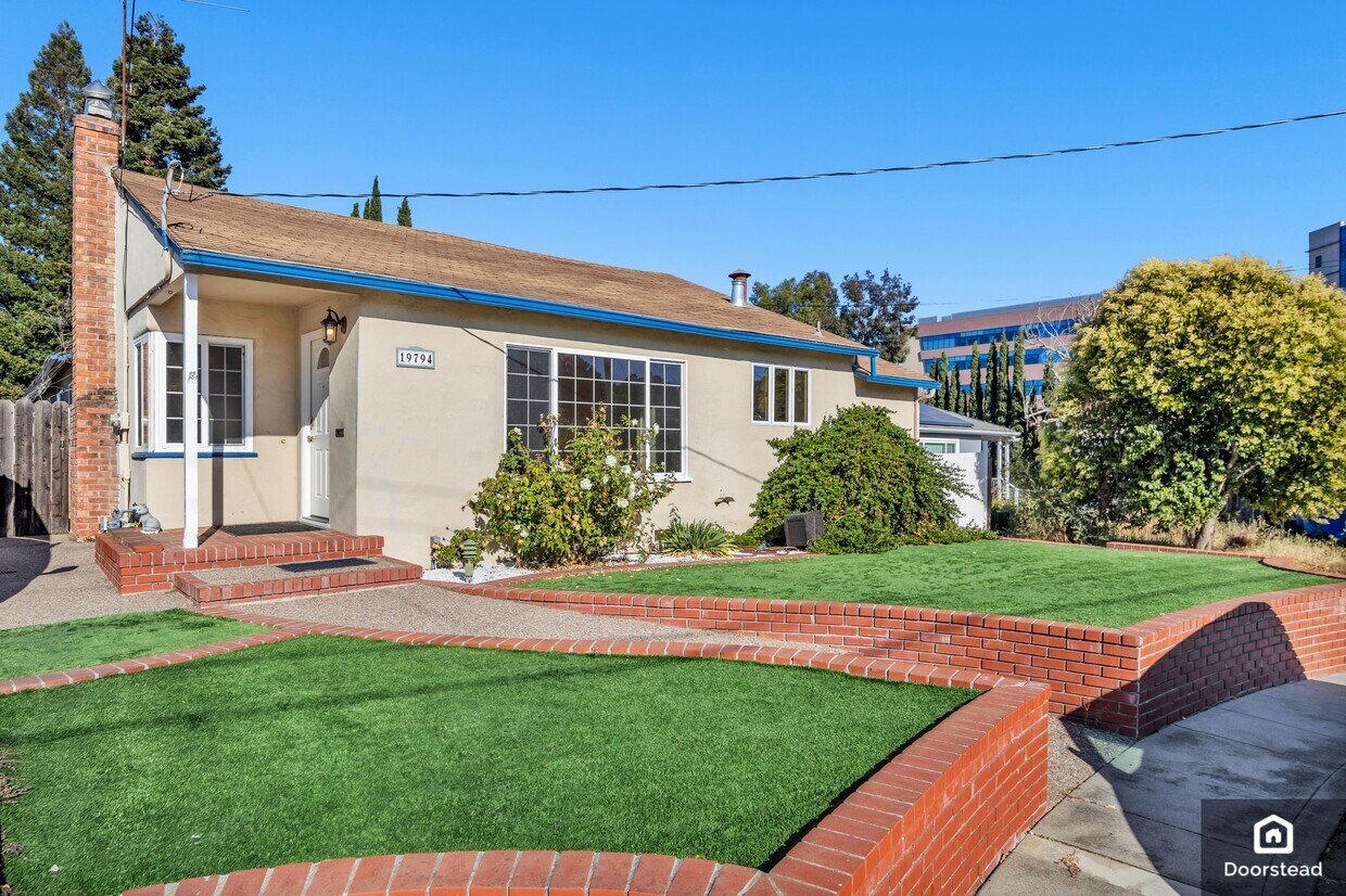 Foto principal - 19794 Sprague Ct