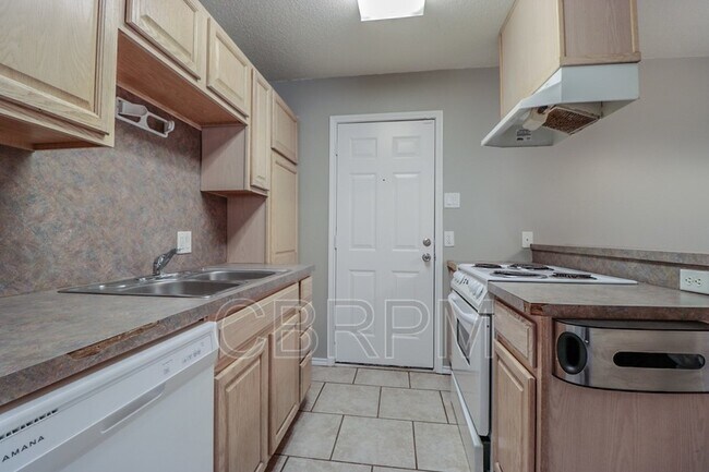 Foto del edificio - 2401 87th St