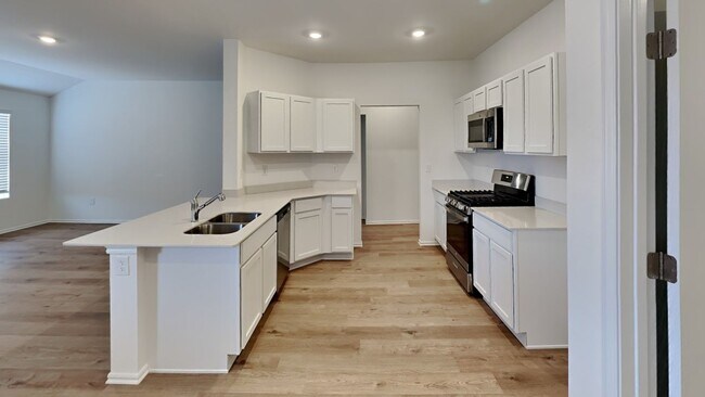 Building Photo - 16317 Harvester Dr