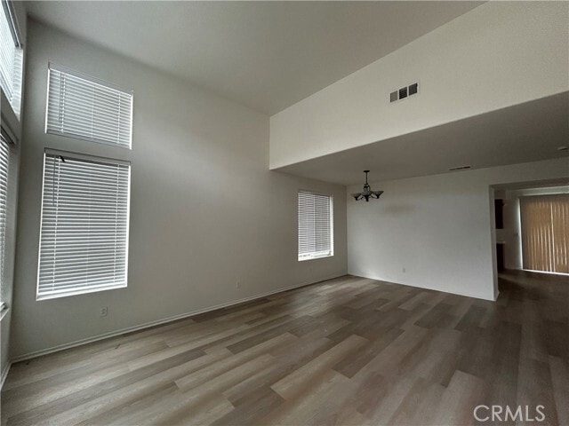 Foto del edificio - 4210 Cloudywing Rd