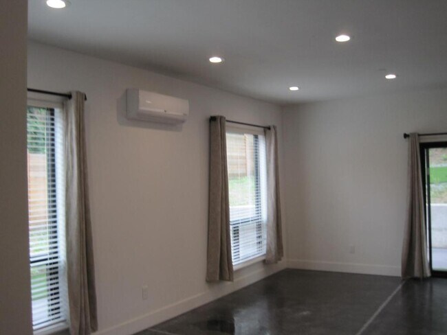 Photo - 212 SW 129th St House