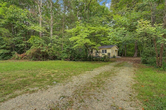 Building Photo - 7018 Old NC 86