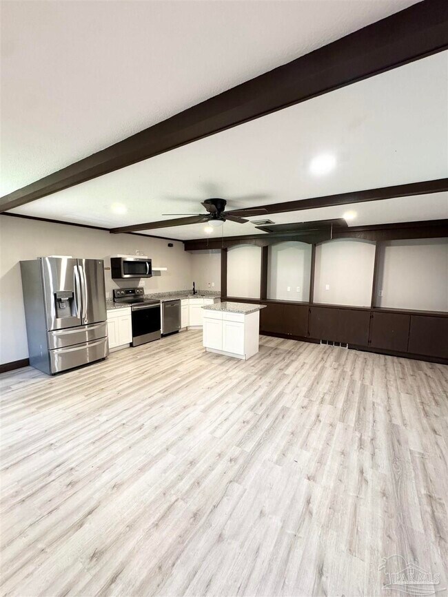 Foto del edificio - 9720 Sandpiper St
