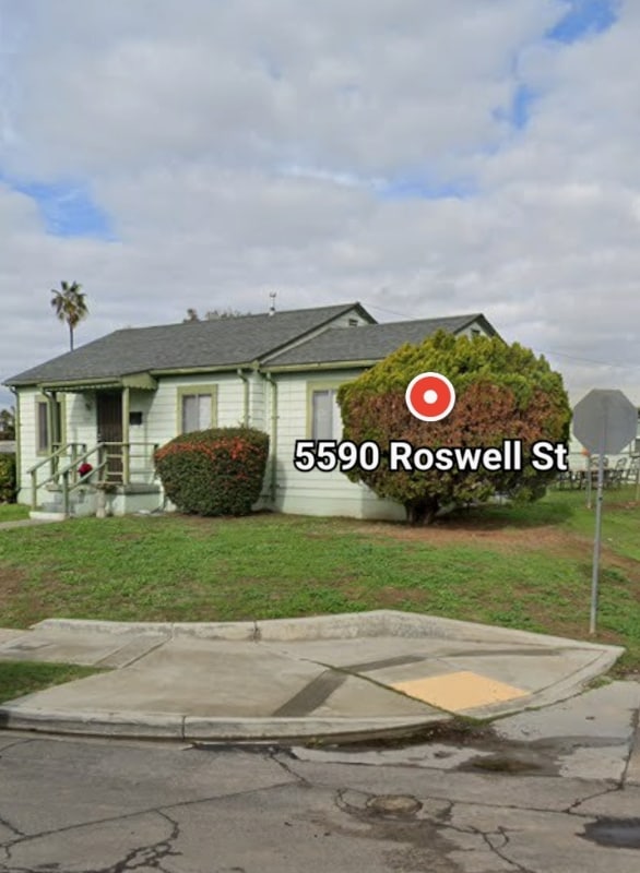 Building Photo - 5590 Roswell St