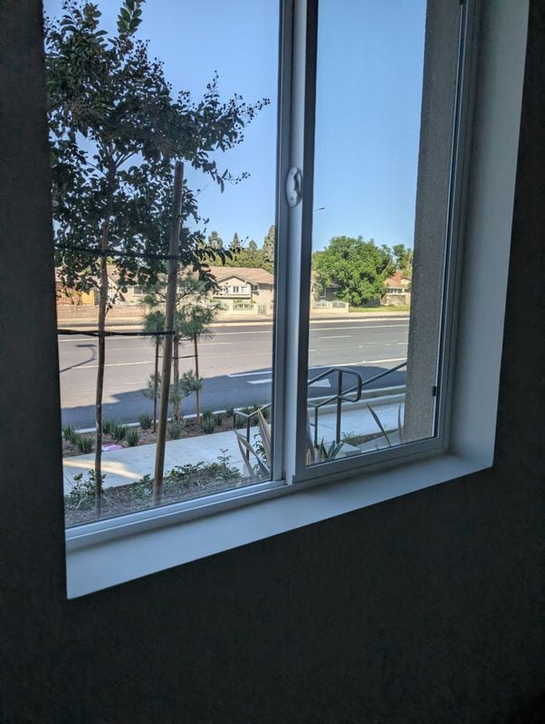 Foto del edificio - 2430 E Lincoln Ave
