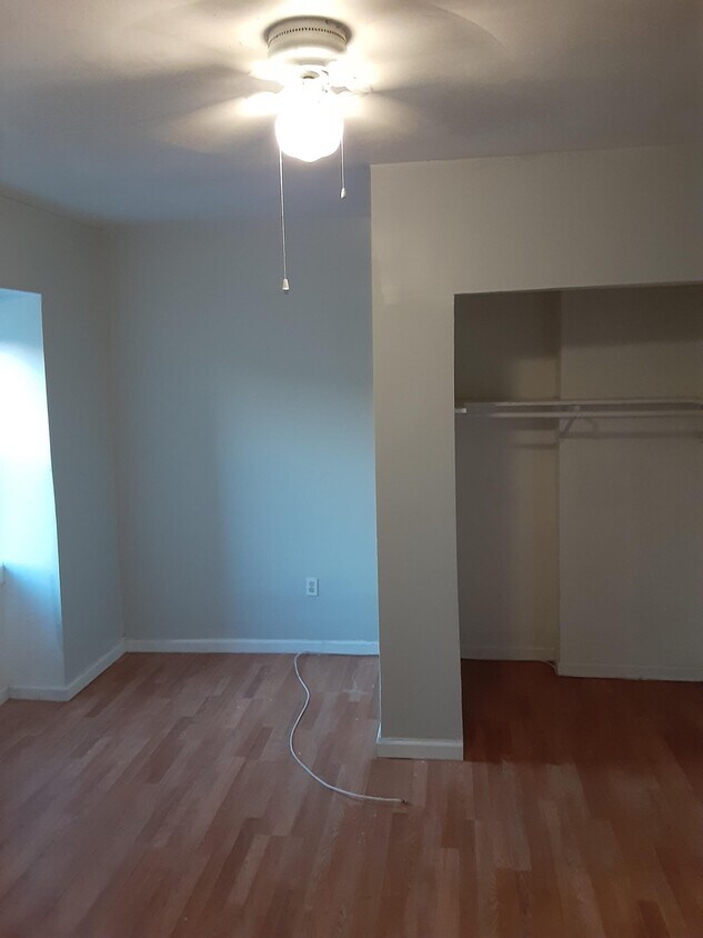 Foto principal - 302 N Rodney St