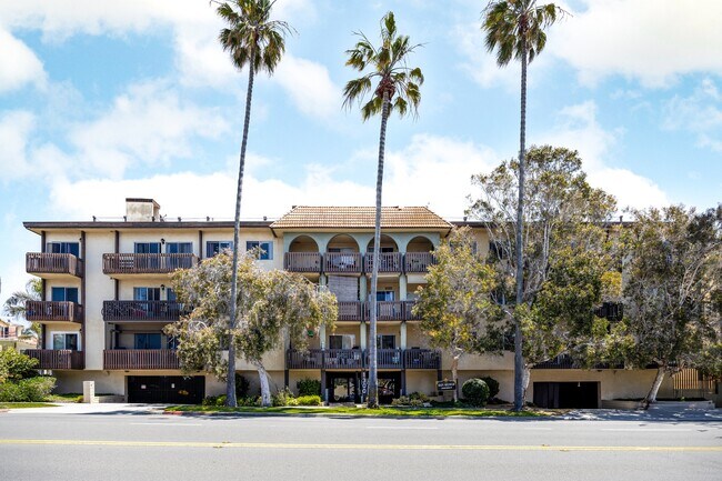 Foto del edificio - San Remos Apartments