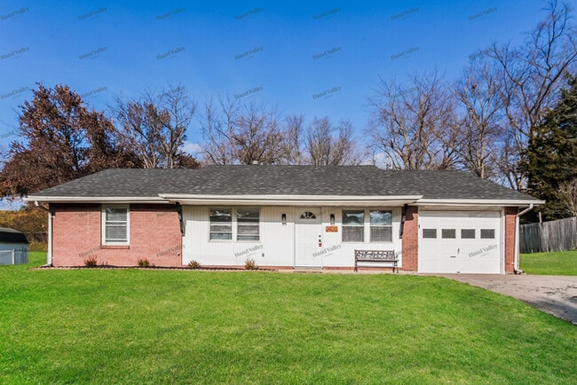 Photo - 2400 Mack Rd House