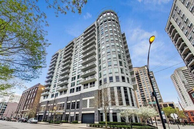 Foto del edificio - 421 W Huron St