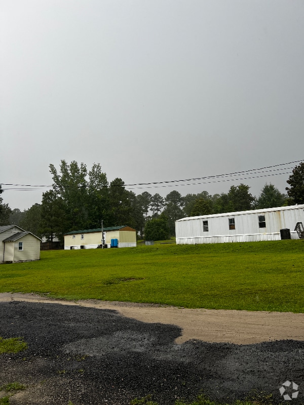 Building Photo - 118 1st Creek Rd