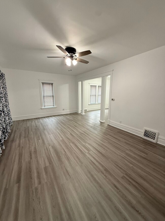 Foto del edificio - 705 SW 2nd Ave