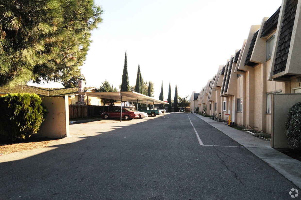 Foto del edificio - 1400 Floyd Ave
