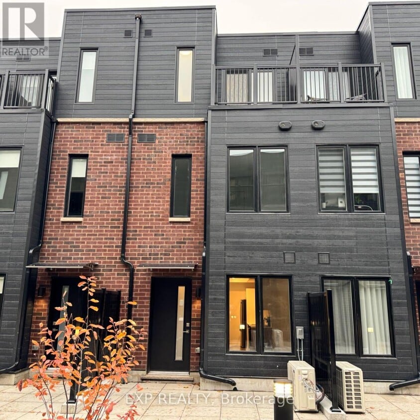 Photo principale - 3069 Pharmacy Ave