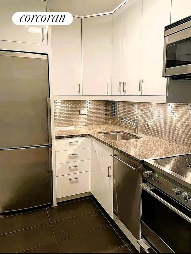 Foto del edificio - 244 Madison Ave