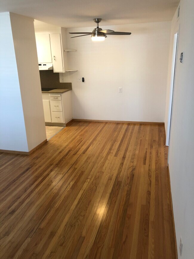 Foto del edificio - 1122 Bush St