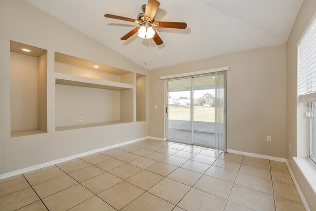 Foto del edificio - 6853 Westlake Blvd