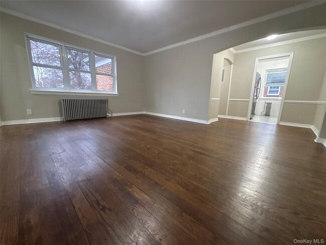 Building Photo - 37 Spruce St