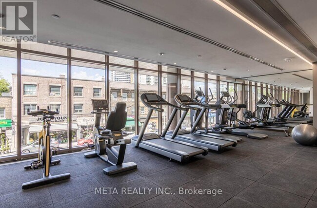 Building Photo - 151-151 Avenue Rd