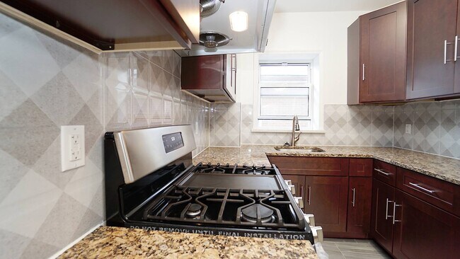 Building Photo - 2020 81 St