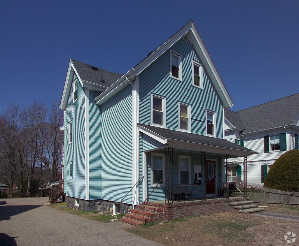 Building Photo - 122 Broadway