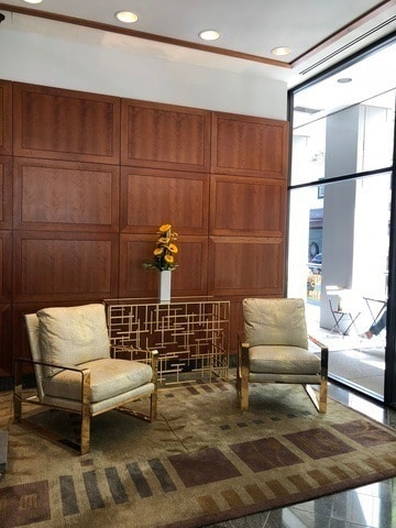 Foto del edificio - 100 E Walton St