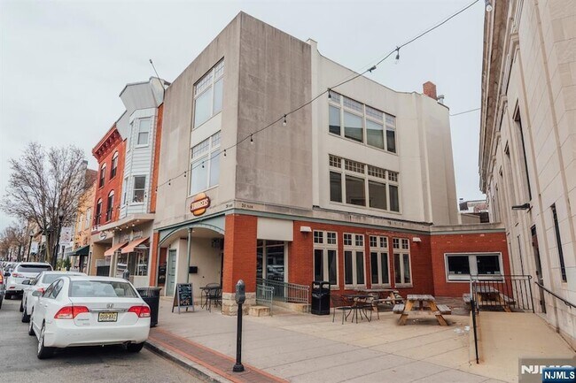 Foto del edificio - 30 Park Ave