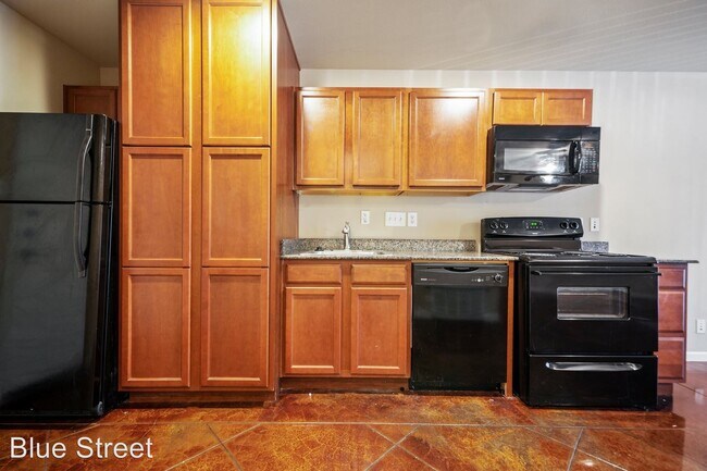 Foto del edificio - 301 W 38th St