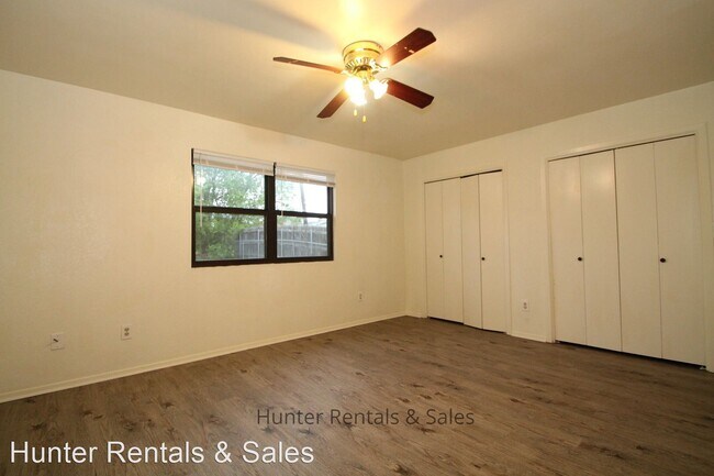 Foto del edificio - 3 br, 2 bath House - 2008 Continental Dr