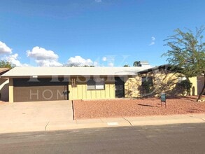 Building Photo - 9409 N 36th Dr