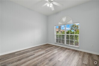 Building Photo - 9300 Palm Island Cir