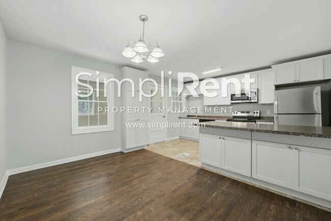 Building Photo - Move-In Ready 3 Bedroom Rental in Decatur!