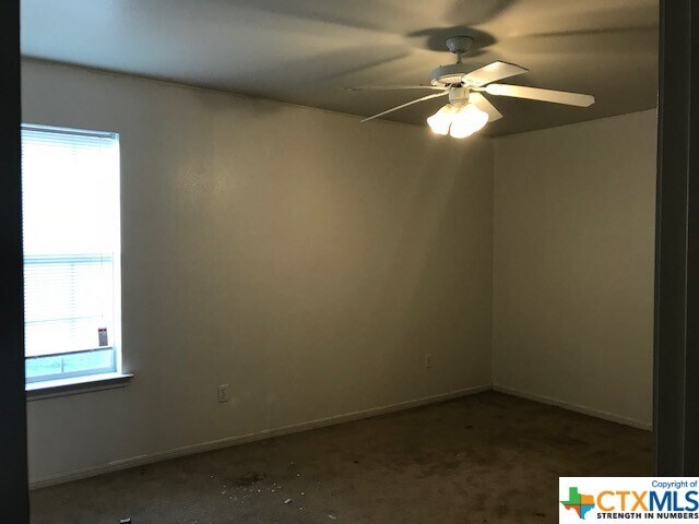 Building Photo - 503 Manhattan Dr