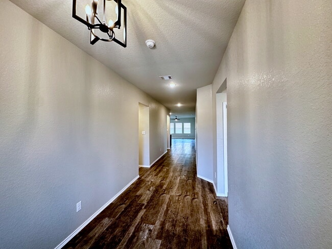 Building Photo - 31681 Nimbus Dr