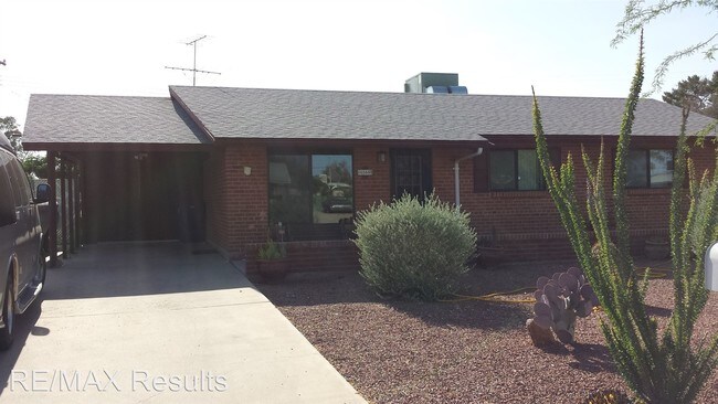 Building Photo - 3 br, 2 bath House - 6568 E. Calle Cappela