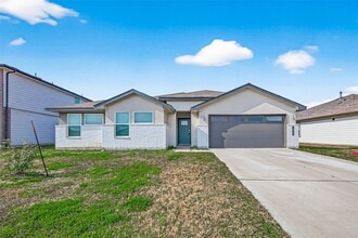Building Photo - 1826 Sandy Trail Ln