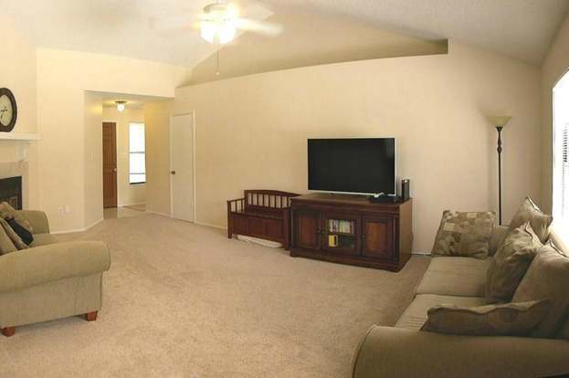 Building Photo - 1021 Neely St