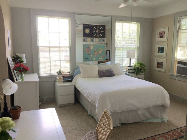 Steps from Audubon Park!!! Natural light, appliances included, Laundry on site - Steps from Audubon Park!!! Natural light, appliances included, Laundry on site Apartment