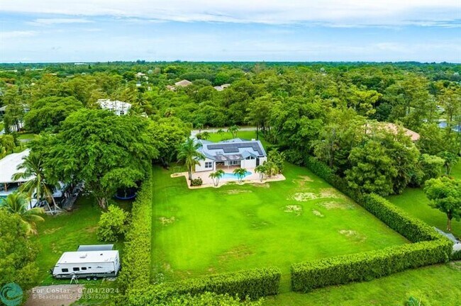 Foto del edificio - 5966 NW 77th Terrace